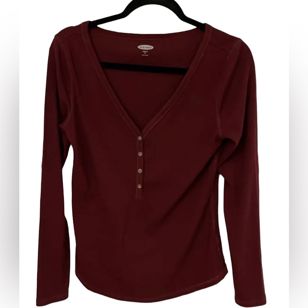 Old Navy Deep Red Henley Long-Sleeve Women’s Medium